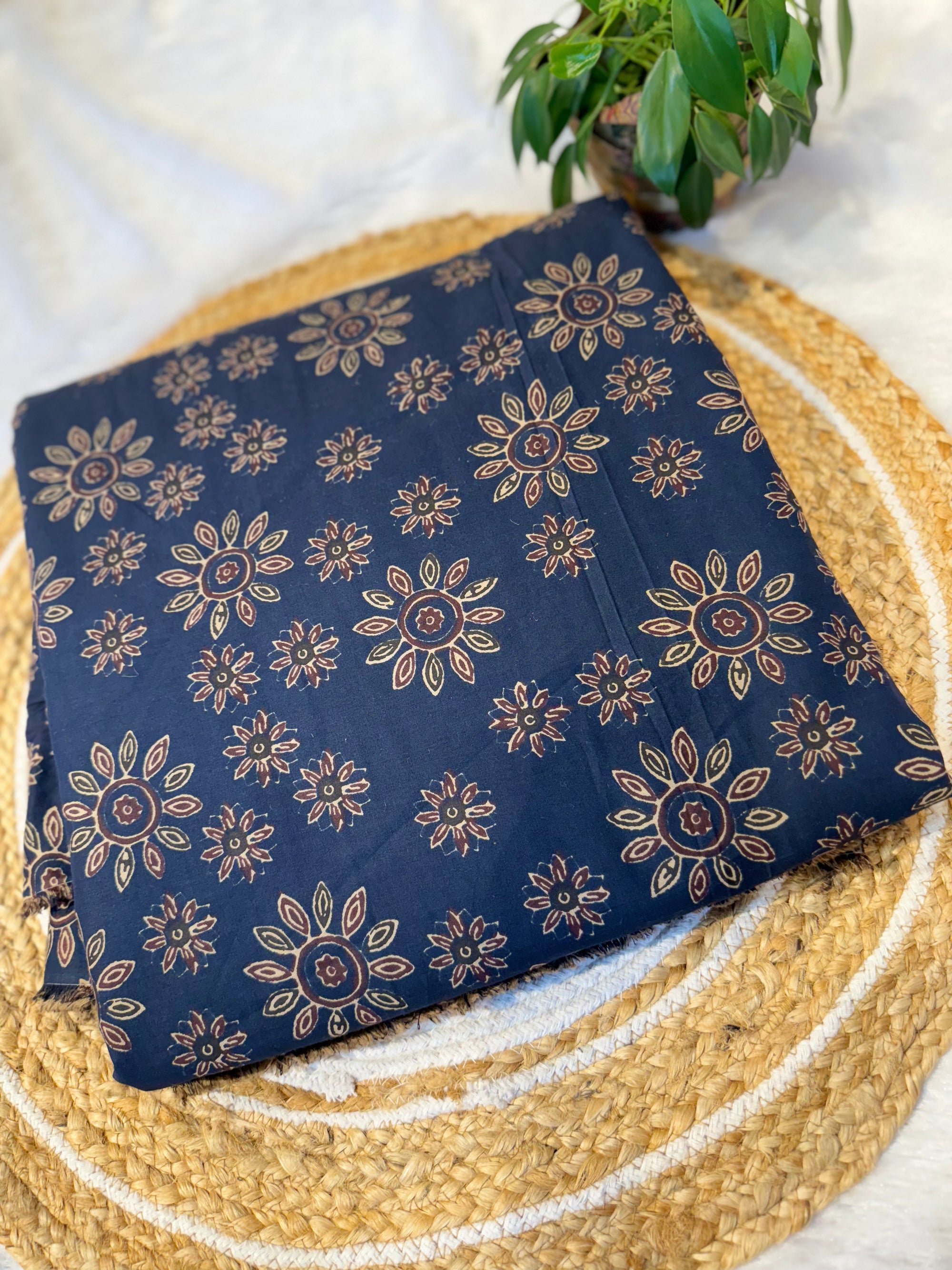 Deep blue fabric with floral pattern_064