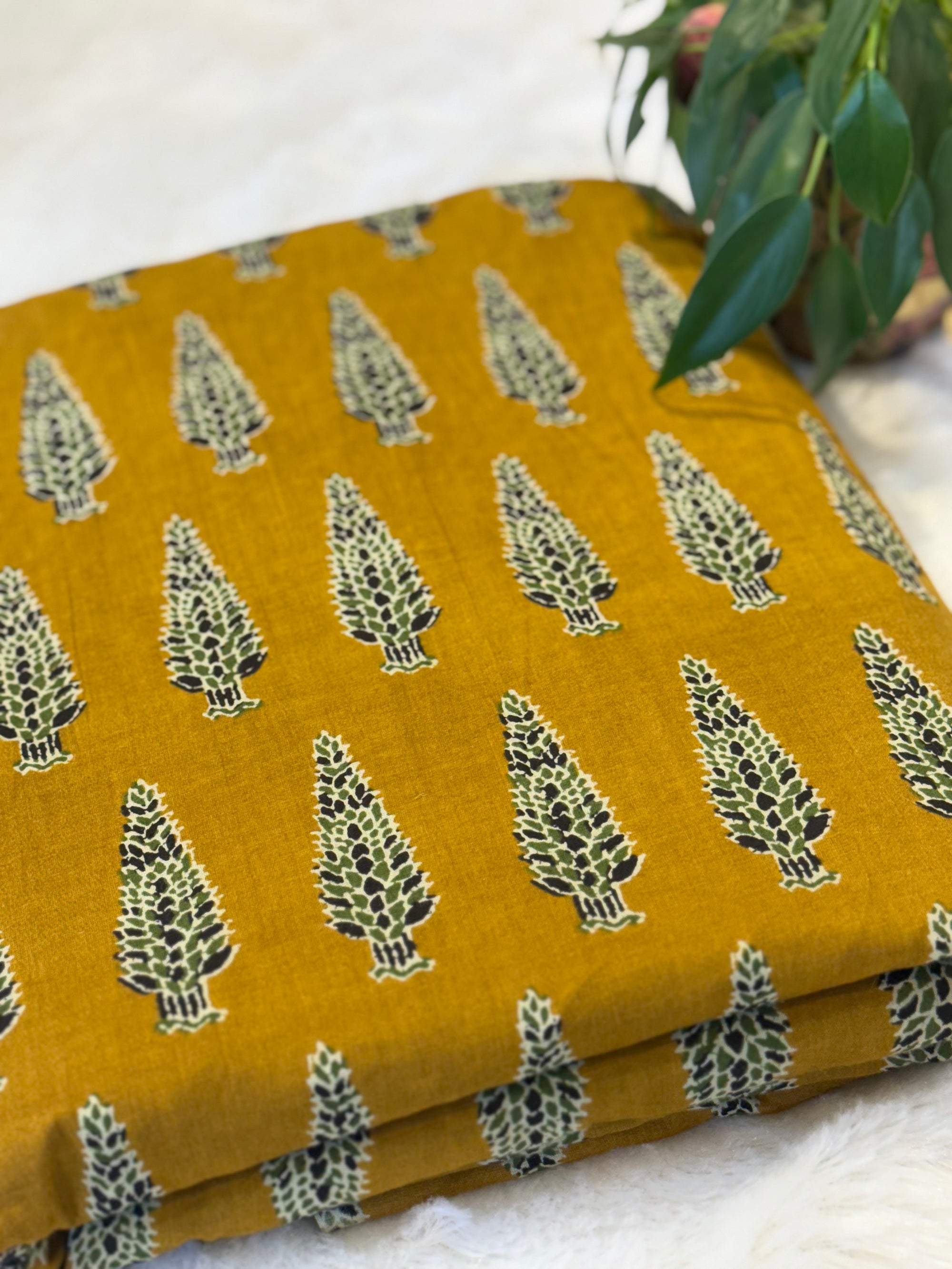 Mustard yellow with black pine print _009
