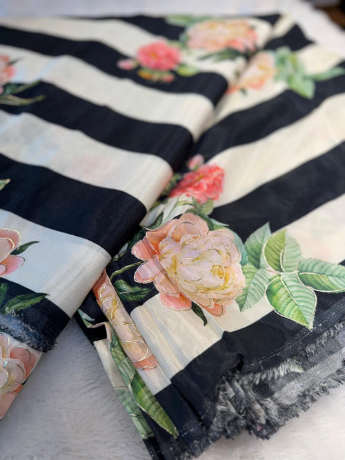 Muslin vertical stripes pattern