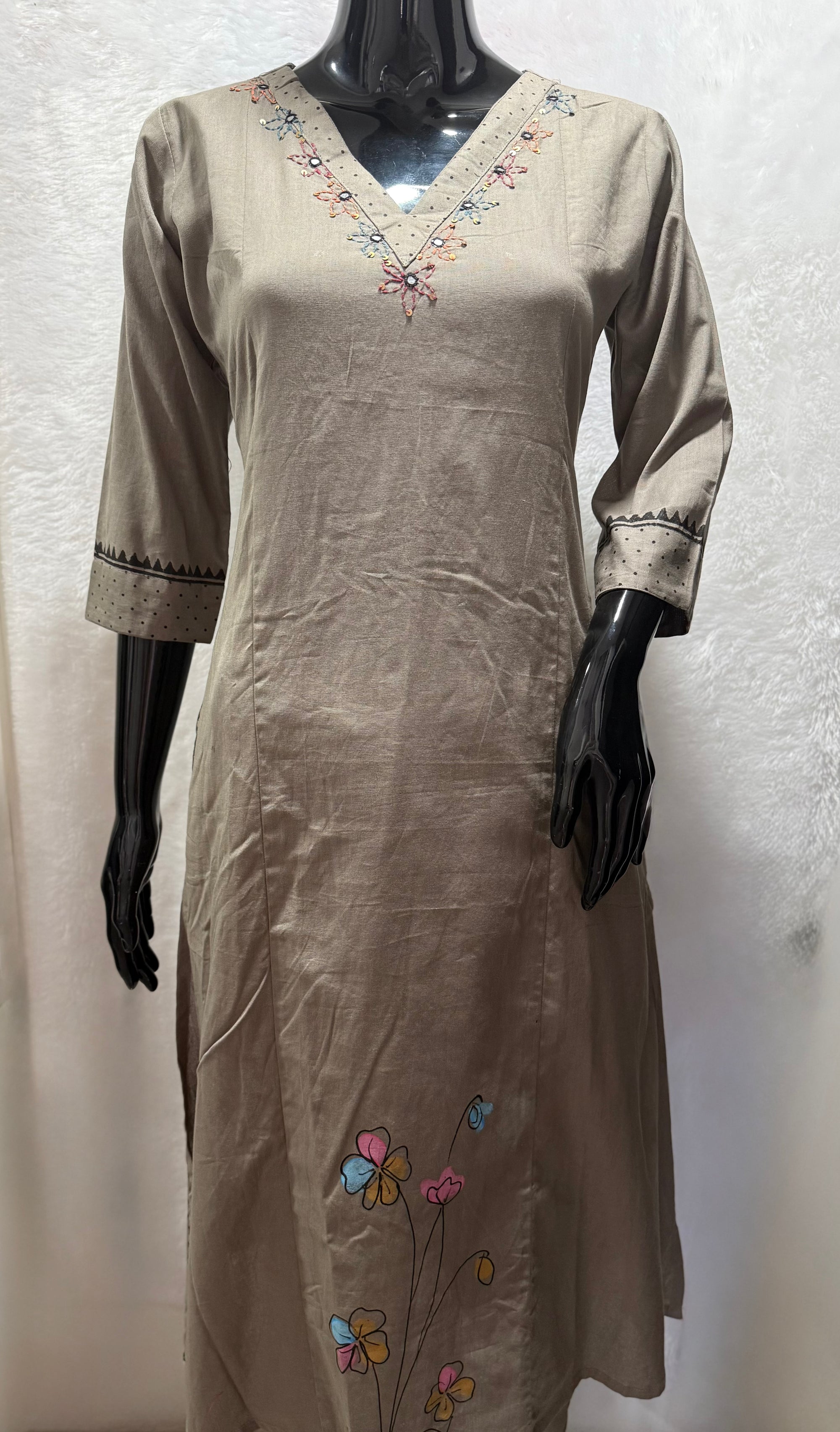 Raahi -Grey