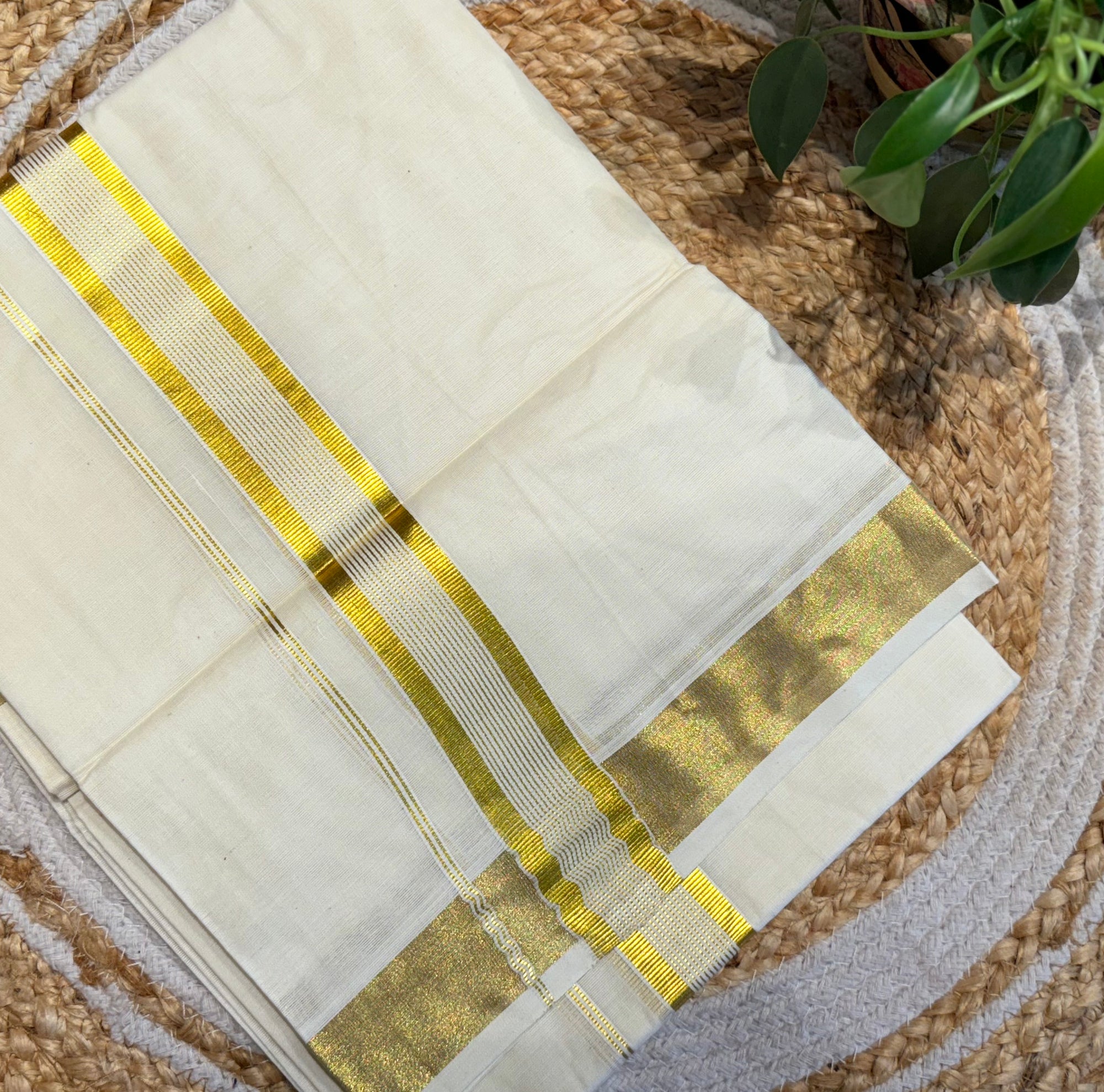 Golden kasavu mundu
