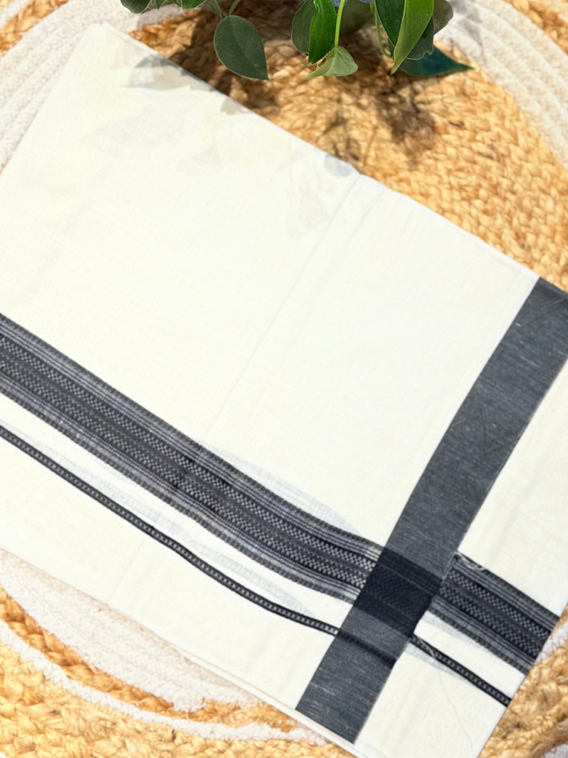 Black border double mundu