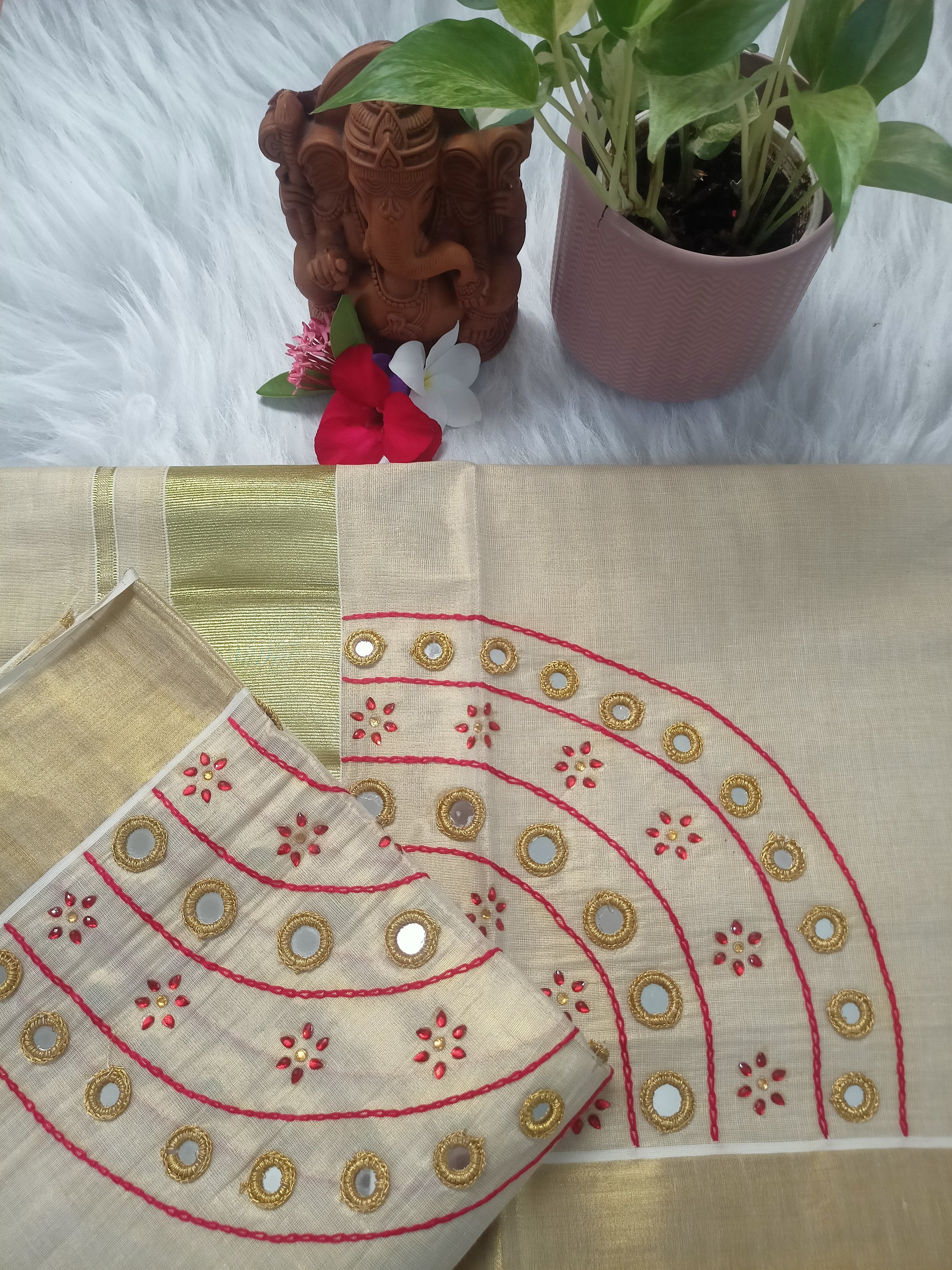 Mirror embroidery set mundu